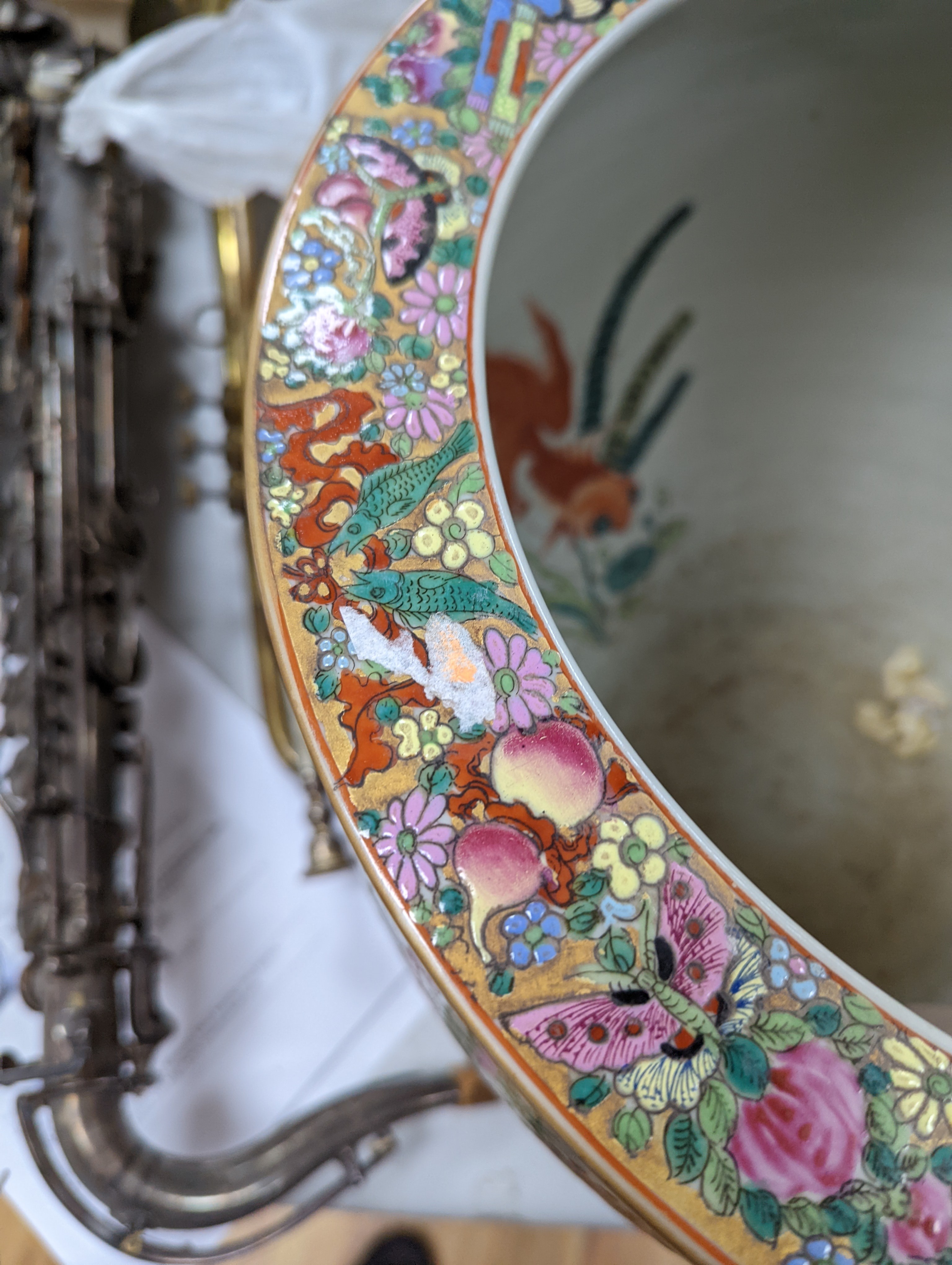 A Chinese famille rose fish bowl 32cm